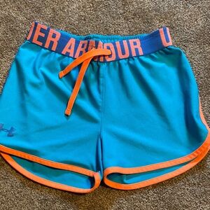 Under Armour Youth Medium Heatgear Athletic Shorts in Blue and Orange